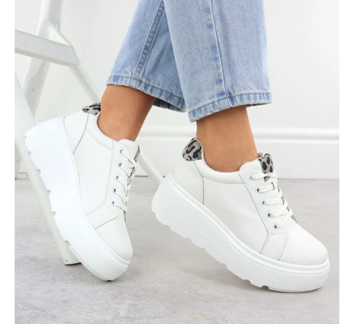 W  boty na platformě model 21305290 - VINCEZA