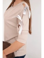 Dámská viskózová blůza s ozdobnými model 22018672 béžová - K-Fashion