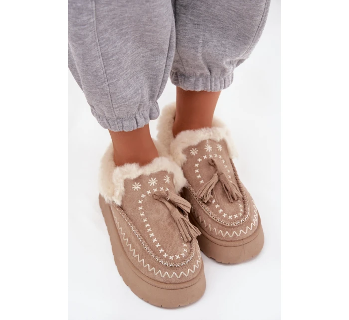 Dámské sněhule na platformě s kožíškem a třásněmi béžové Ferayne Dámské sněhule na platformě s kožíškem a třásněmi béžové Ferayne