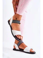 Klasický kožené sandály s cvočky Stříbrná Shelly Klasický kožené sandály s cvočky Stříbrná Shelly