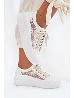Dámské tenisky s krajkou na platformě Lee Cooper LCW-26-44-4480 Bílé Dámské tenisky s krajkou na platformě Lee Cooper LCW-26-44-4480 Bílé