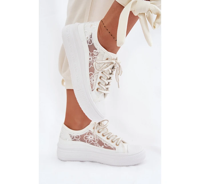 Dámské tenisky s krajkou na platformě Lee Cooper LCW-26-44-4480 Bílé Dámské tenisky s krajkou na platformě Lee Cooper LCW-26-44-4480 Bílé