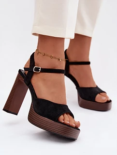 Sandály na podpatku  model 226118 Step in style
