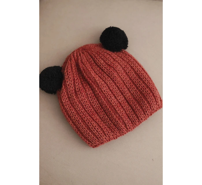 Dámská zimní čepice pletená s bambulí K433 ruda Dámská zimní čepice pletená s bambulí K433 ruda