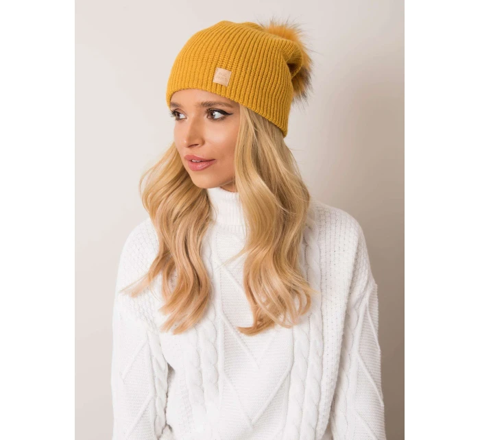 Dámská čepice 70 tmavě žlutá