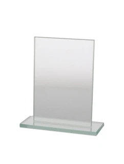 Skleněná trofej s matným podstavcem