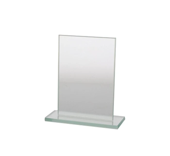 Skleněná trofej s matným podstavcem