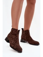 Kotníkové boty z přírodního semiše na klínu Panterka D&A JC52-852 hnědé