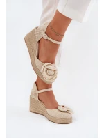 Dámské Sandály Na Klínu S Pletením A Háčkovanou Květinou Béžové Ismilea Dámské Sandály Na Klínu S Pletením A Háčkovanou Květinou Béžové Ismilea