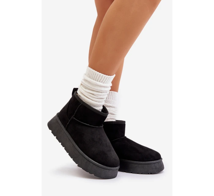 Nízké dámské sněhule na platformě zateplené kožíškem černé Saldren Nízké dámské sněhule na platformě zateplené kožíškem černé Saldren