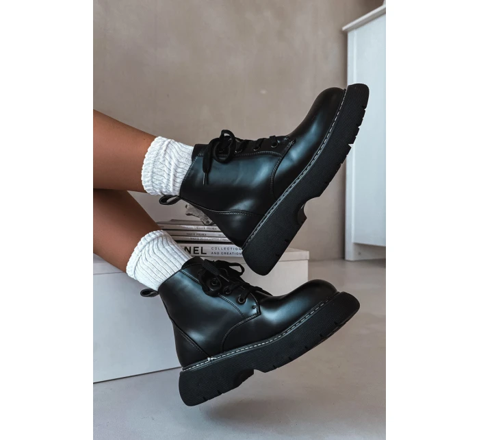 Dámské zateplené kotníkové boty na platformě s šněrováním Černé model 21935154 - Boto