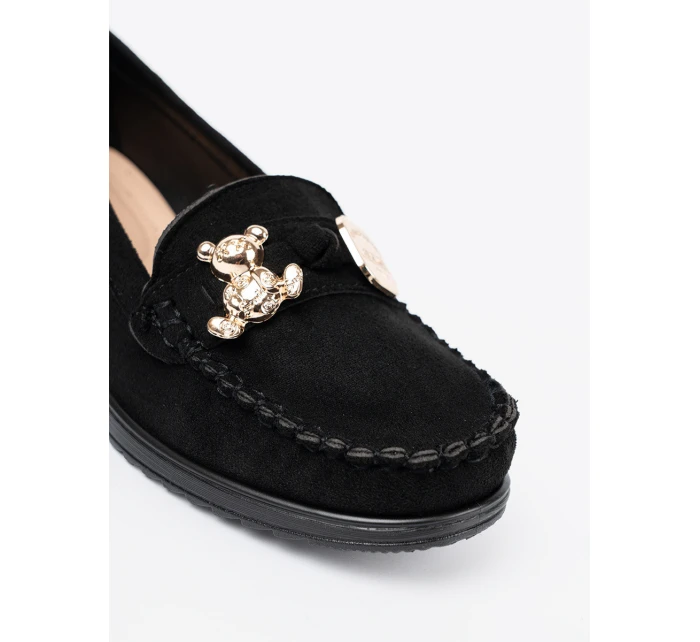 Zajímavé dámské černé  polobotky na klínku