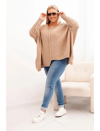 Dámský svetr Plus Size z model 21259032 volného střihu s 3/4 rukávem camelový - K-Fashion Dámský svetr Plus Size z model 21259032 volného střihu s 3/4 rukávem camelový - K-Fashion