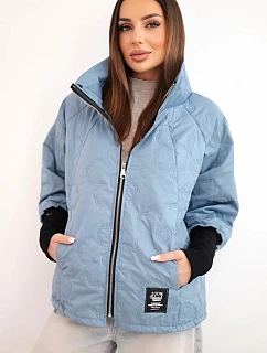 Dámská jarní prošívaná bunda s ozdobnou ražbou a zipem jeansová