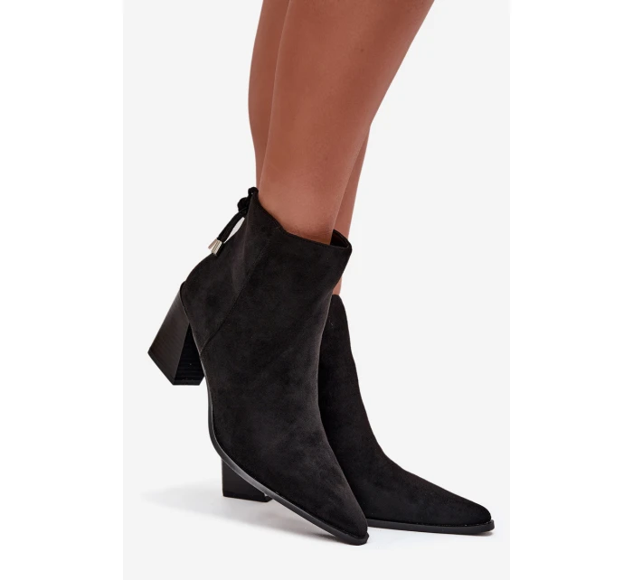Dámské kotníkové boty na podpatku s tkaničkami černé Halisse Dámské kotníkové boty na podpatku s tkaničkami černé Halisse