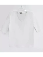 Hladká dámská halenka s výstřihem ve tvaru písmene "V" Hladká dámská halenka s výstřihem ve tvaru písmene "V"