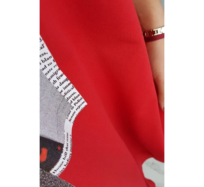 Šaty s potiskem a rozšířenou spodní částí červené Šaty s potiskem a rozšířenou spodní částí červené