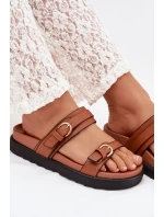 Dámské nazouváky s pásky a zlatými sponami Camel model 22032140 - Boto