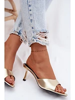Sandály z umělé kůže na jehlovém podpatku Zlaté model 22103061 - Boto