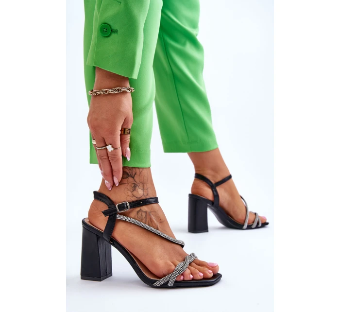 Kožené sandály s kamínky podpatky Černé model 21614510 - Boto Kožené sandály s kamínky podpatky Černé model 21614510 - Boto