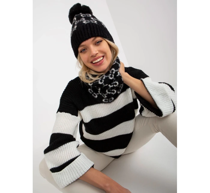 Tunelová šála AT KM CM model 17833554 bílá a černá - FPrice