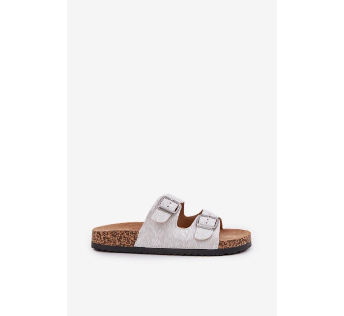 pantofle na korkové podrážce s přezkami světle šedé model 21685392 - Boto pantofle na korkové podrážce s přezkami světle šedé model 21685392 - Boto