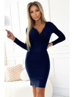 Tmavě modré dámské vypasované šaty s přeloženým obálkovým výstřihem a dlouhými rukávy model 20069982 - numoco