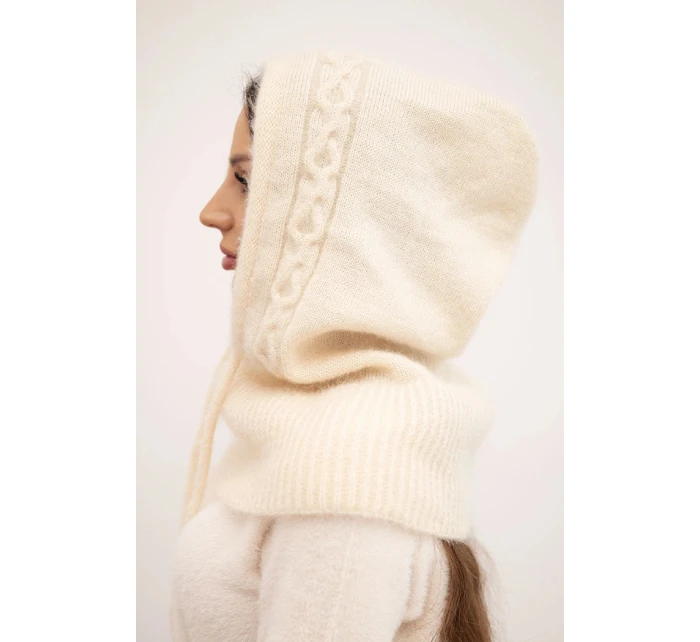 Dámská čepice s kapucí a pleteným model 21718823 ecru - K-Fashion Dámská čepice s kapucí a pleteným model 21718823 ecru - K-Fashion