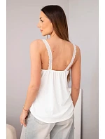 Dámská halenka na ramínkách s krajkovým model 22040208 bílá - K-Fashion Dámská halenka na ramínkách s krajkovým model 22040208 bílá - K-Fashion