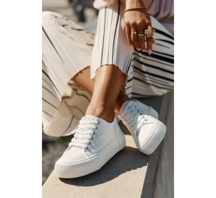 Dámské plátěné tenisky Big Star – bílé