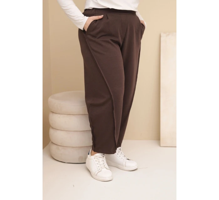 Dámské kalhoty z bavlny Plus Size volného střihu s vysokým pasem hnědé Dámské kalhoty z bavlny Plus Size volného střihu s vysokým pasem hnědé