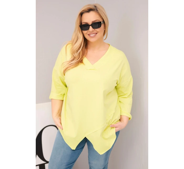 Dámská bavlněná blůza Plus Size s hlubokým V výstřihem a asymetrickým spodním lemem žlutá neon