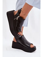 model 22100618 Kožené sandály na platformě Černé - Zazoo