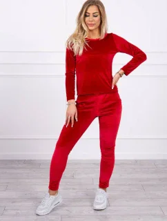 Velurová souprava se záhyby na zadní straně červená