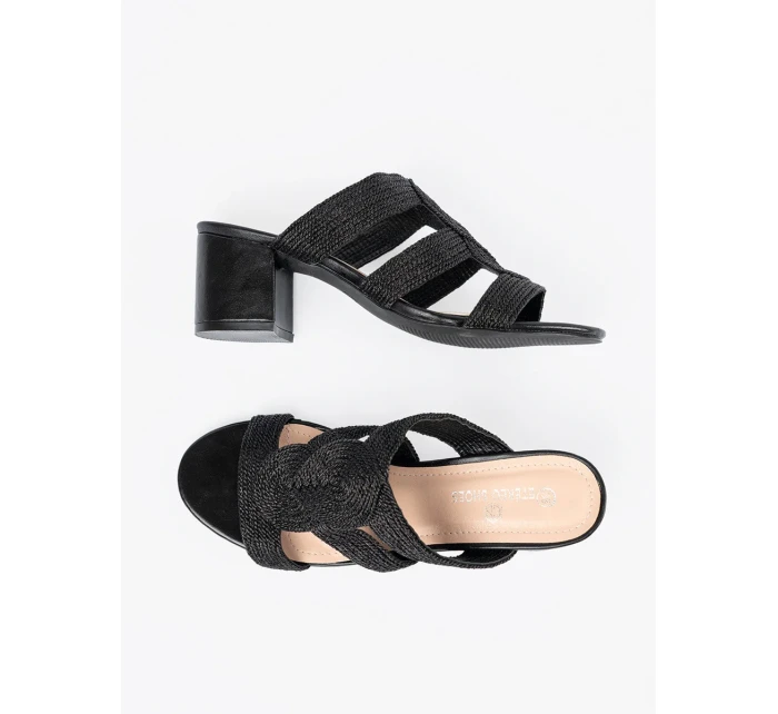 Zajímavé dámské sandály černé na širokém podpatku Zajímavé dámské sandály černé na širokém podpatku