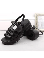 Gumové sandály s W model 20183821 - Zaxy