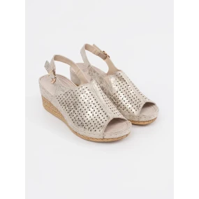 Trendy dámské  sandály hnědé na klínku