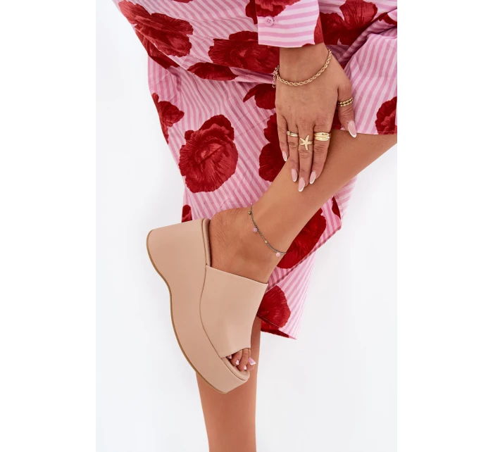 Ekokožené dámské sandály na platformě a klínu béžové Kisoffi Ekokožené dámské sandály na platformě a klínu béžové Kisoffi