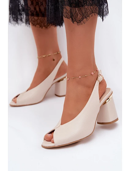 Elegantní dámské sandály na podpatku model 22220785 světle béžové - Zazoo Elegantní dámské sandály na podpatku model 22220785 světle béžové - Zazoo
