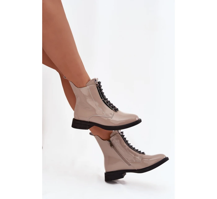 Lakované dámské botky D&A – béžové Lakované dámské botky D&A – béžové