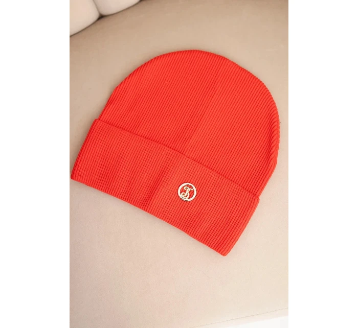 Dámská čepice z modalu a viskózy s ozdobným knoflíkem červená Dámská čepice z modalu a viskózy s ozdobným knoflíkem červená