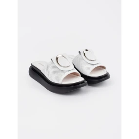 Klasické dámské nazouváky model 21033458 platforma - GOODIN