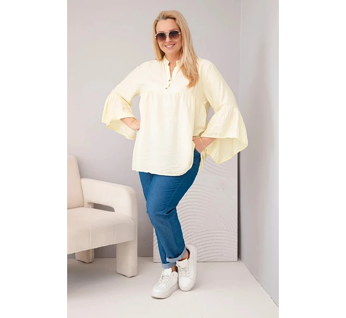 Dámská viskózová halenka Plus Size s volánovým rukávem a výstřihem do V žlutá