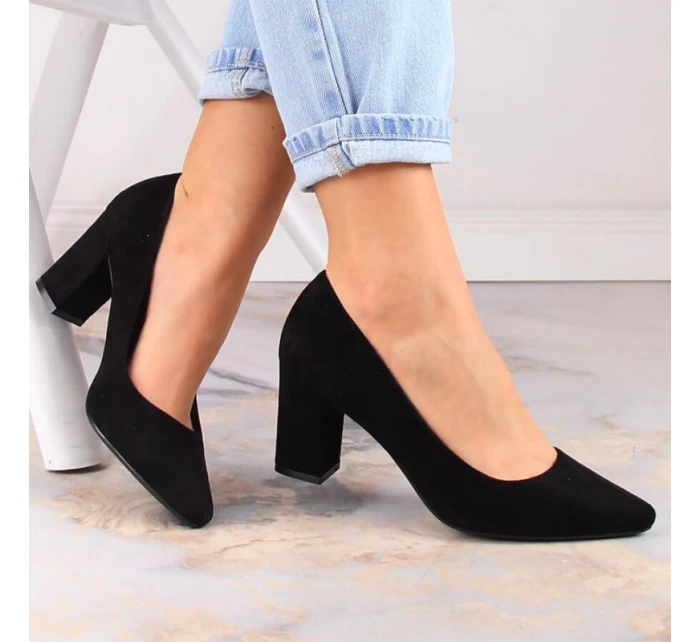 Sergio Leone W SK403A černé semišové lodičky na jehlovém podpatku