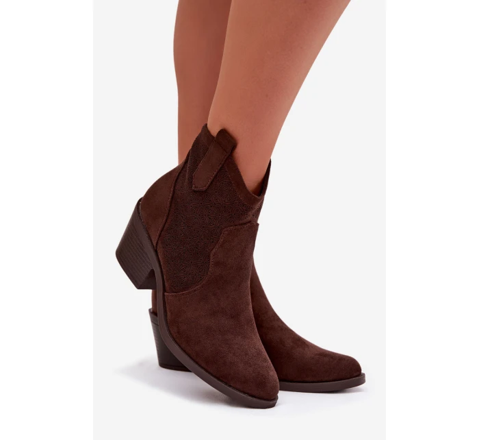 Dámské perforované kotníkové boty na podpatku model 21998069 Čokoládové - S.Barski