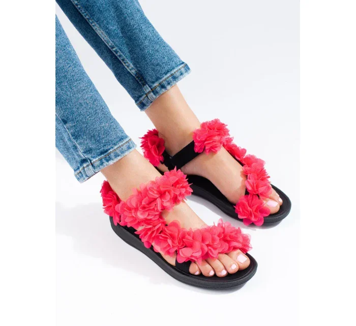 Designové dámské růžové sandály bez podpatku Designové dámské růžové sandály bez podpatku