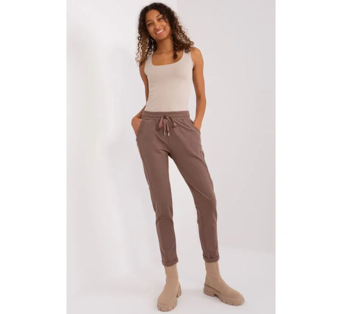 Teplákové kalhoty model 191221 Relevance Teplákové kalhoty model 191221 Relevance