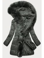 Prošívaná dámská zimní bunda v khaki barvě s kapucí (aura) Prošívaná dámská zimní bunda v khaki barvě s kapucí (aura)