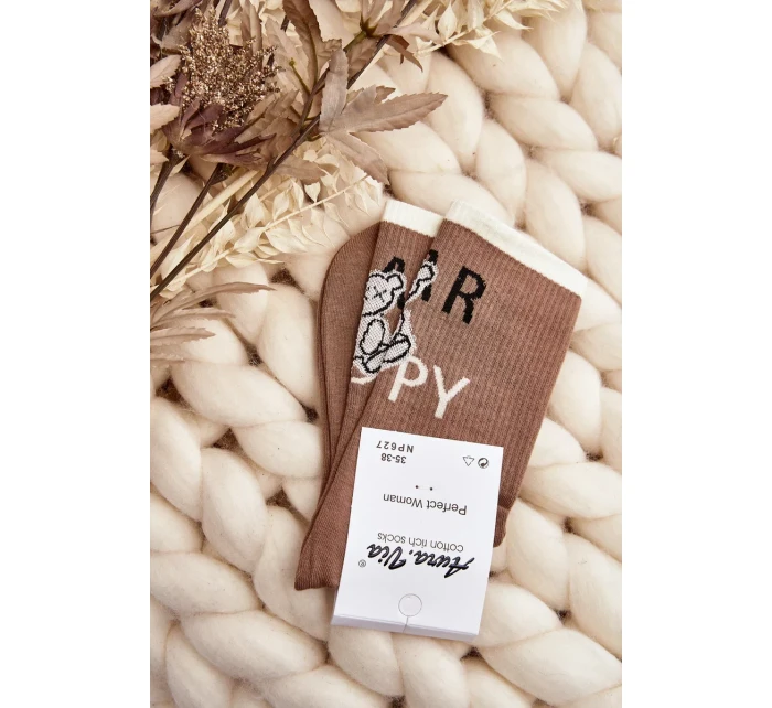 Světle hnědé dámské bavlněné ponožky s nápisem a medvídkem