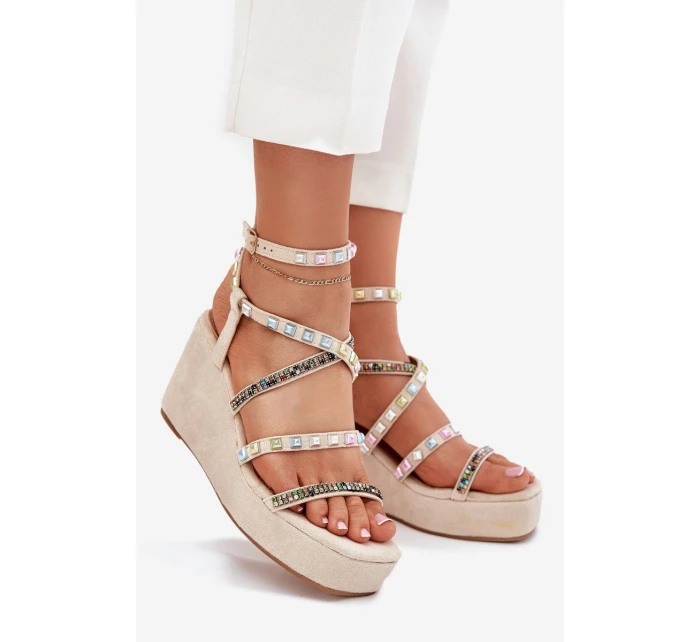 Dámské Sandály Na Klínu Se Na Béžové model 21702856 - Boto Dámské Sandály Na Klínu Se Na Béžové model 21702856 - Boto